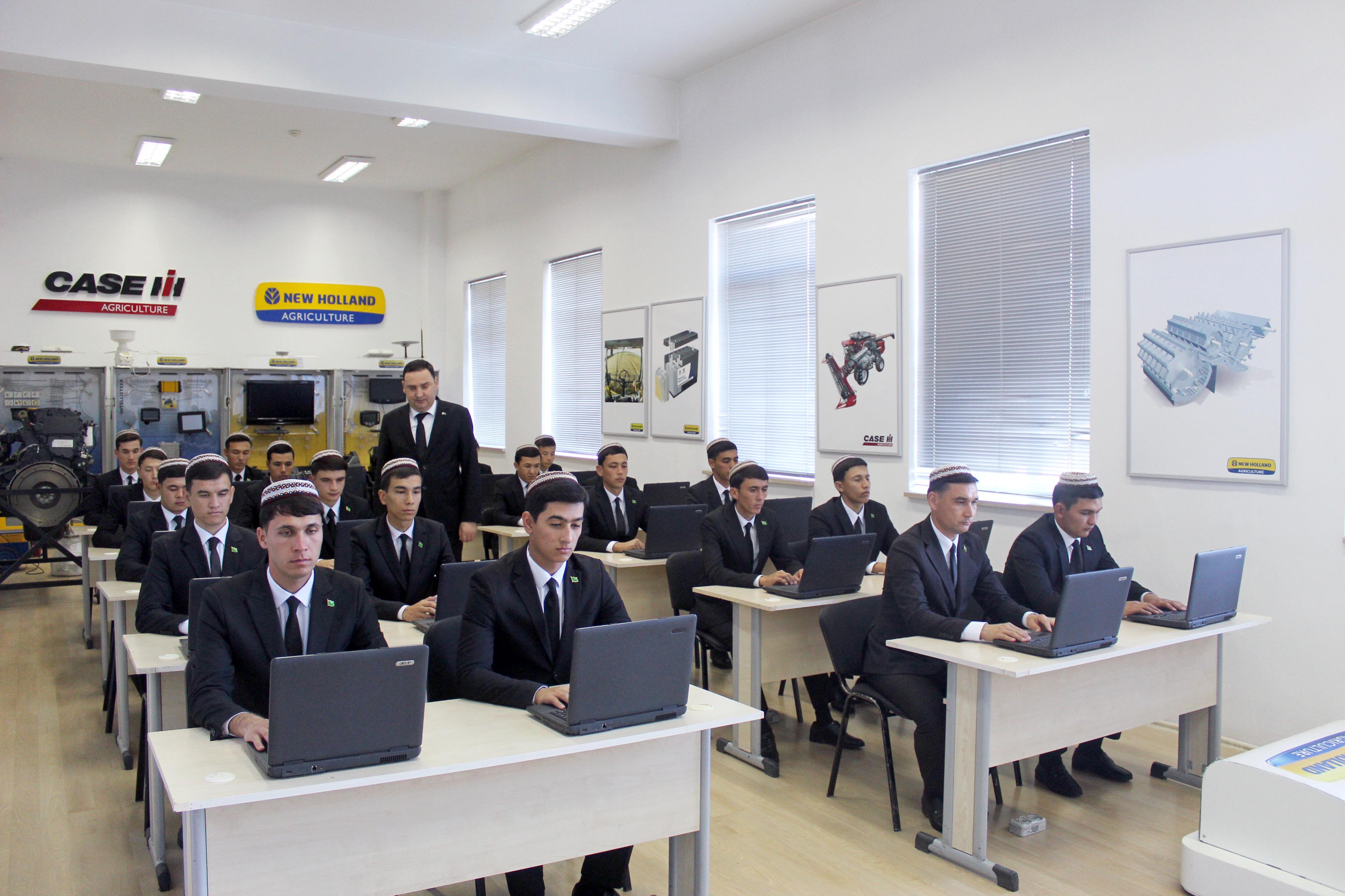 Institutyň okuw işleri